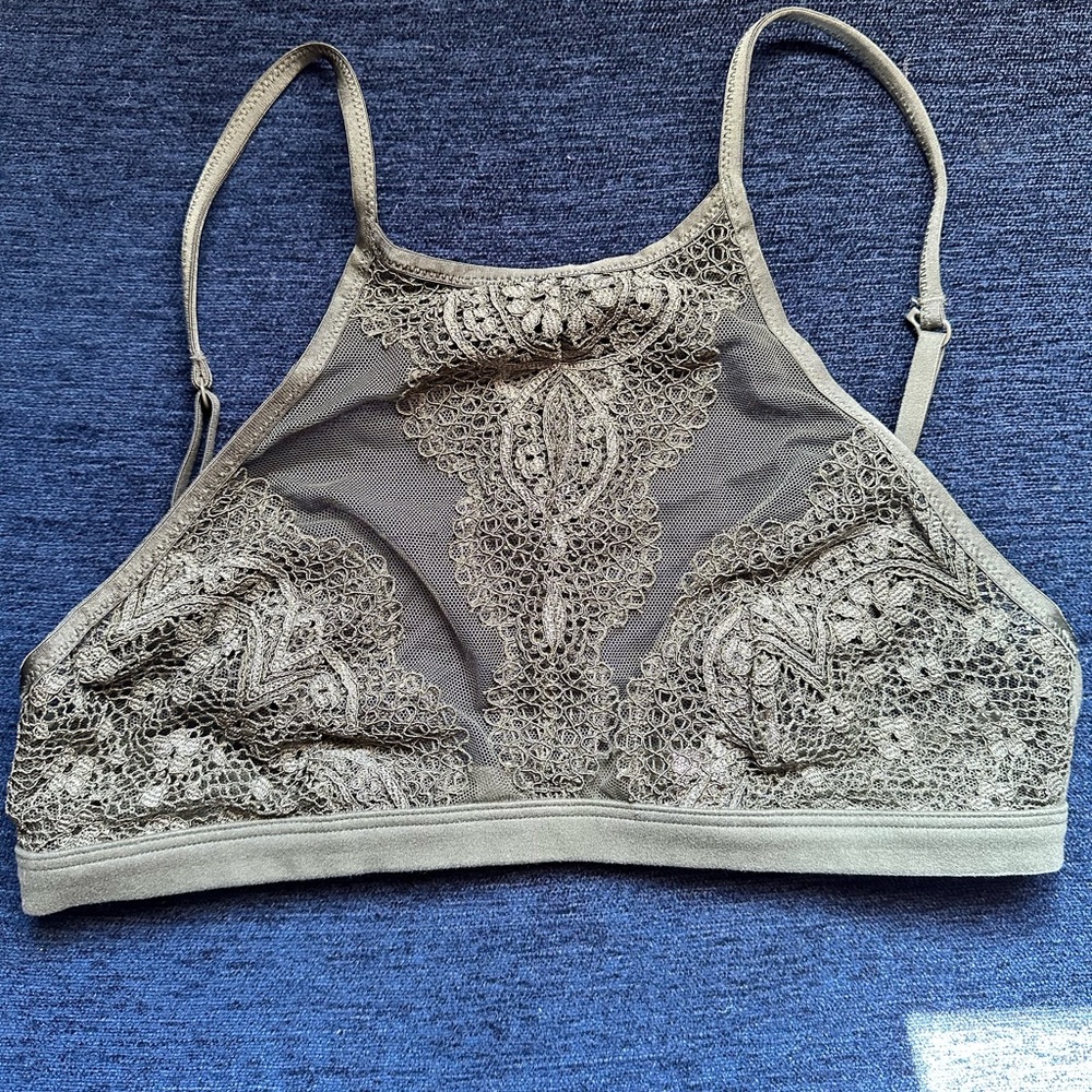 VS bralette
